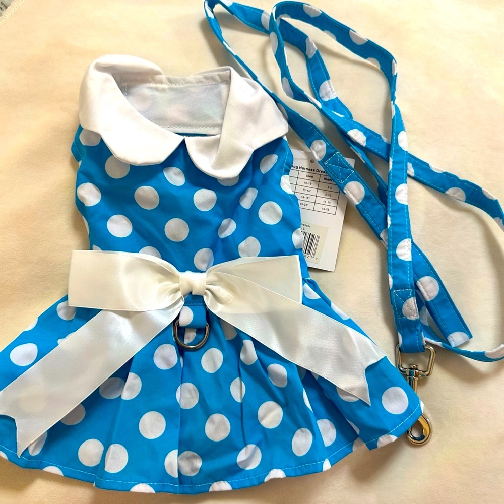 Summer Lovin’ Polka Dot Blue Harness Dress and Leash Set- Size Small 🐾